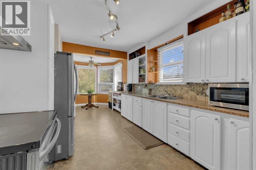 5006 55 Avenue, Ponoka, Alberta  T4J 1H3 - Photo 10 - A2258795