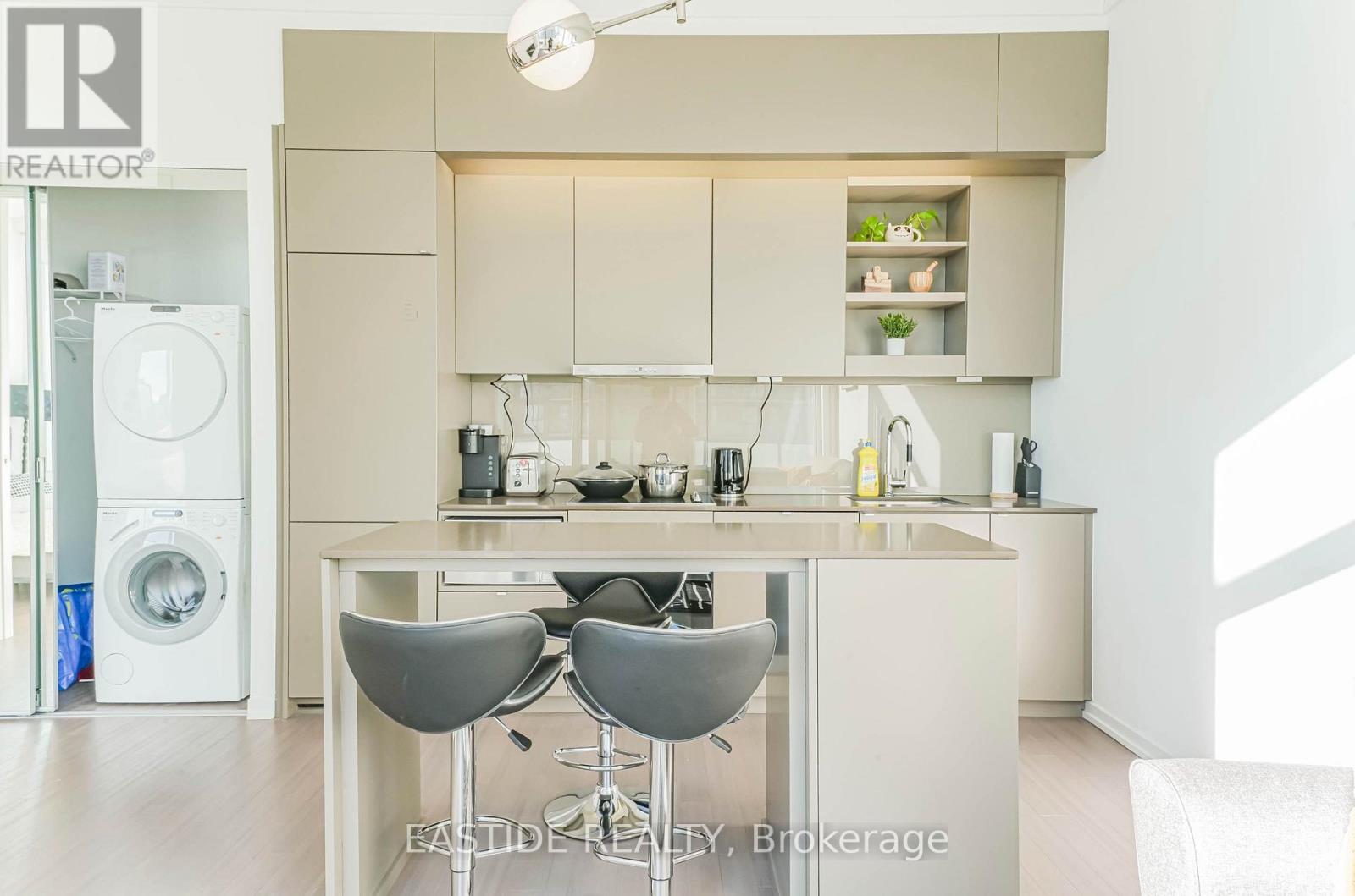 Ph8 - 101 Peter Street, Toronto, Ontario M5V 0G6 - Photo 3 - C12569784