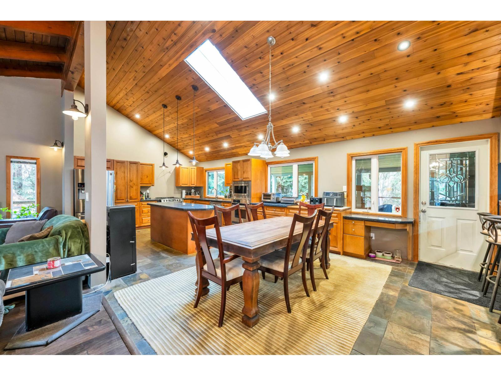 18963 84 Avenue, Surrey, British Columbia V4N 6B3 - Photo 6 - R3065841