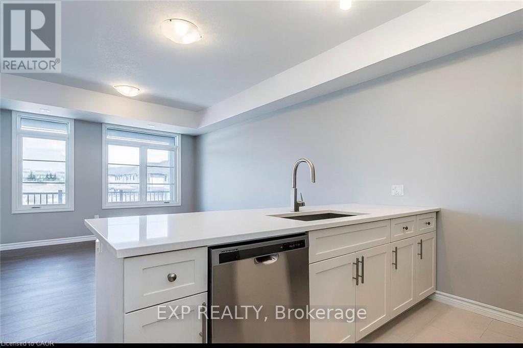 190 Oat Lane, Kitchener, Ontario  N2R 1R7 - Photo 14 - X12560380