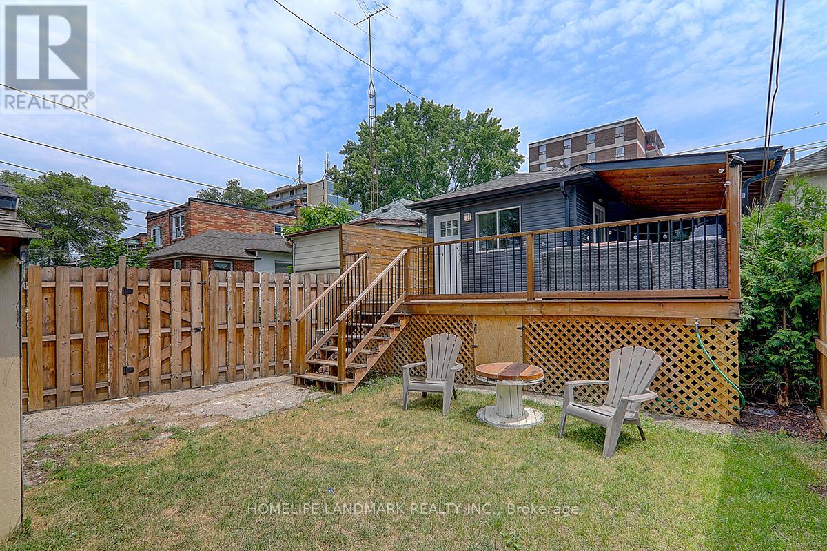 794 Jane Street, Toronto, Ontario  M6N 4C1 - Photo 2 - W12569794