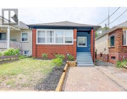 794 JANE STREET, Toronto, Ontario