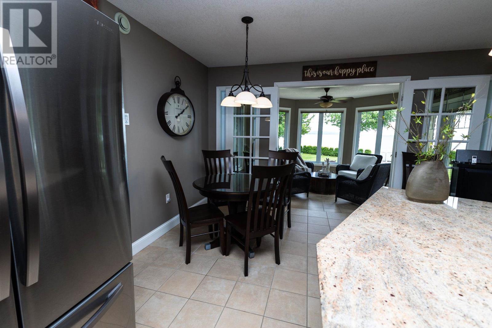 857 Sunnyside Beach Rd, Sault Ste. Marie, Ontario  P6A 6K4 - Photo 25 - SM252833