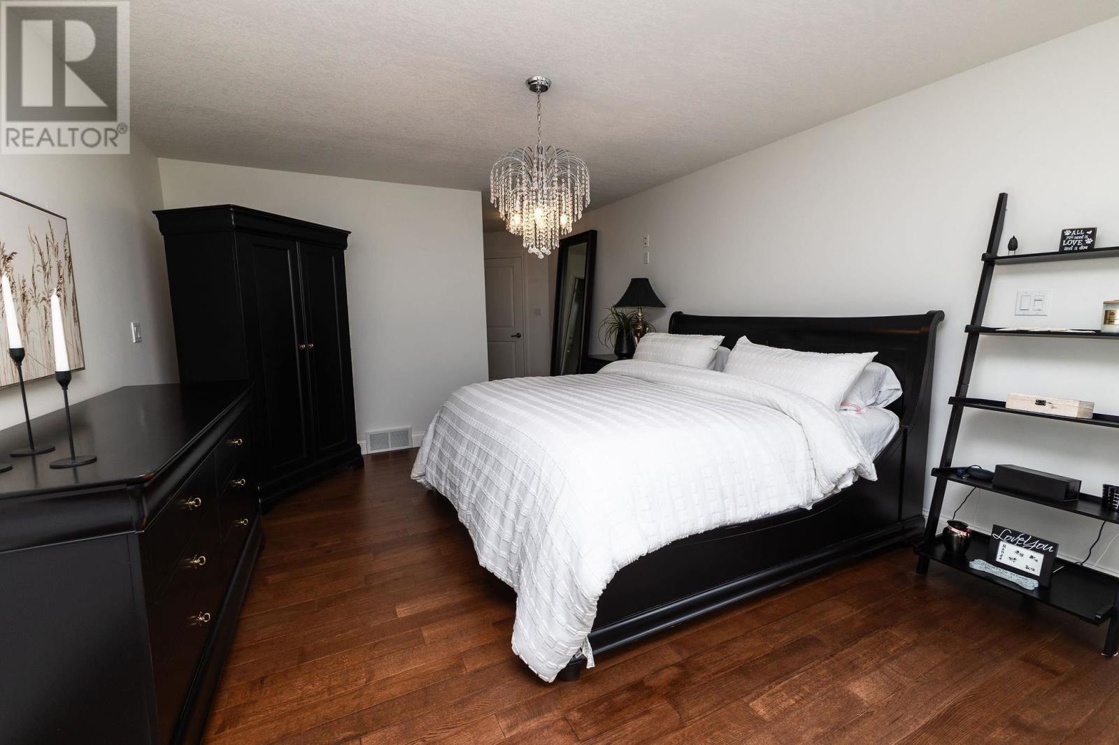 857 Sunnyside Beach Rd, Sault Ste. Marie, Ontario  P6A 6K4 - Photo 34 - SM252833