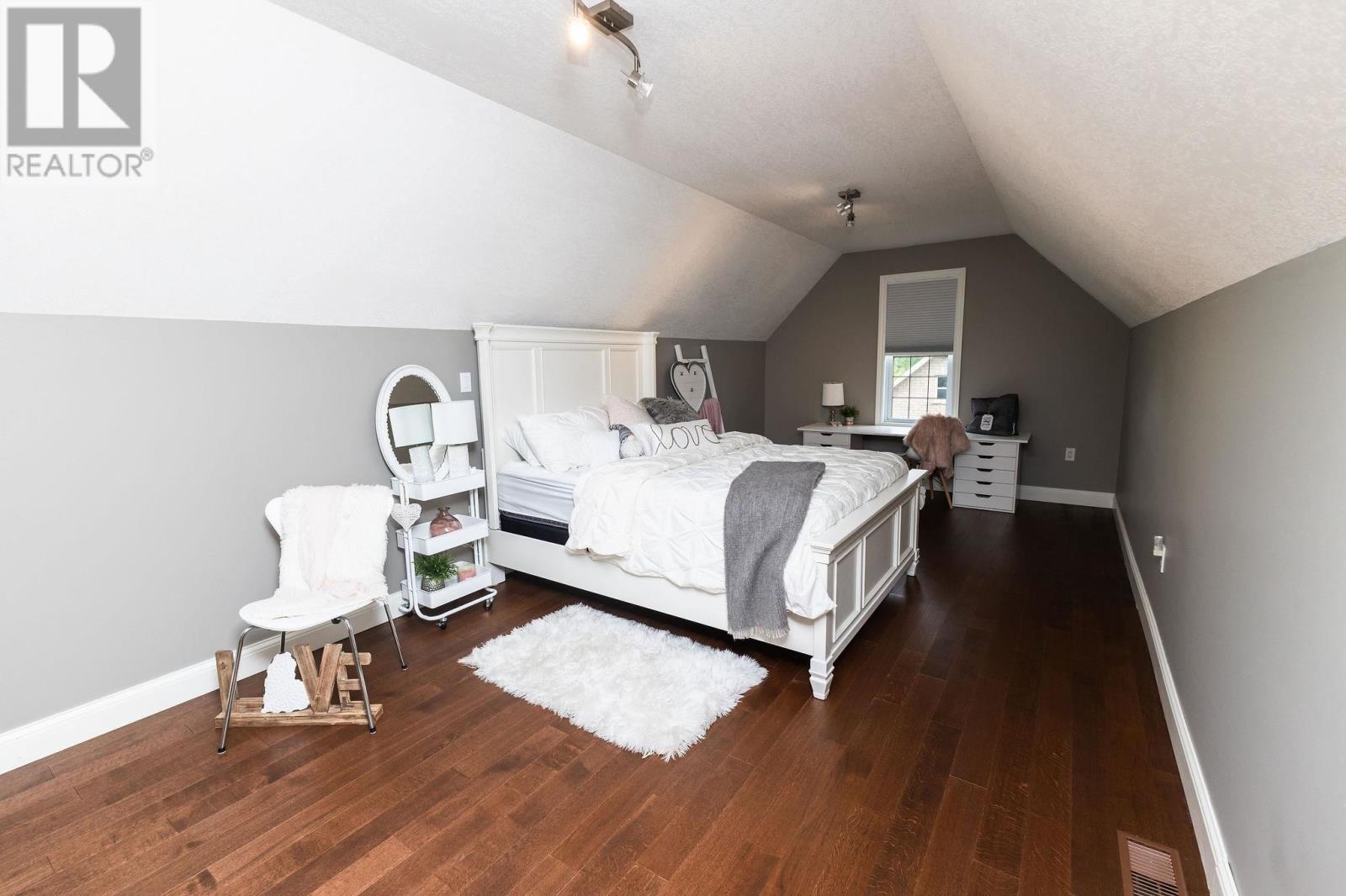 857 Sunnyside Beach Rd, Sault Ste. Marie, Ontario  P6A 6K4 - Photo 47 - SM252833