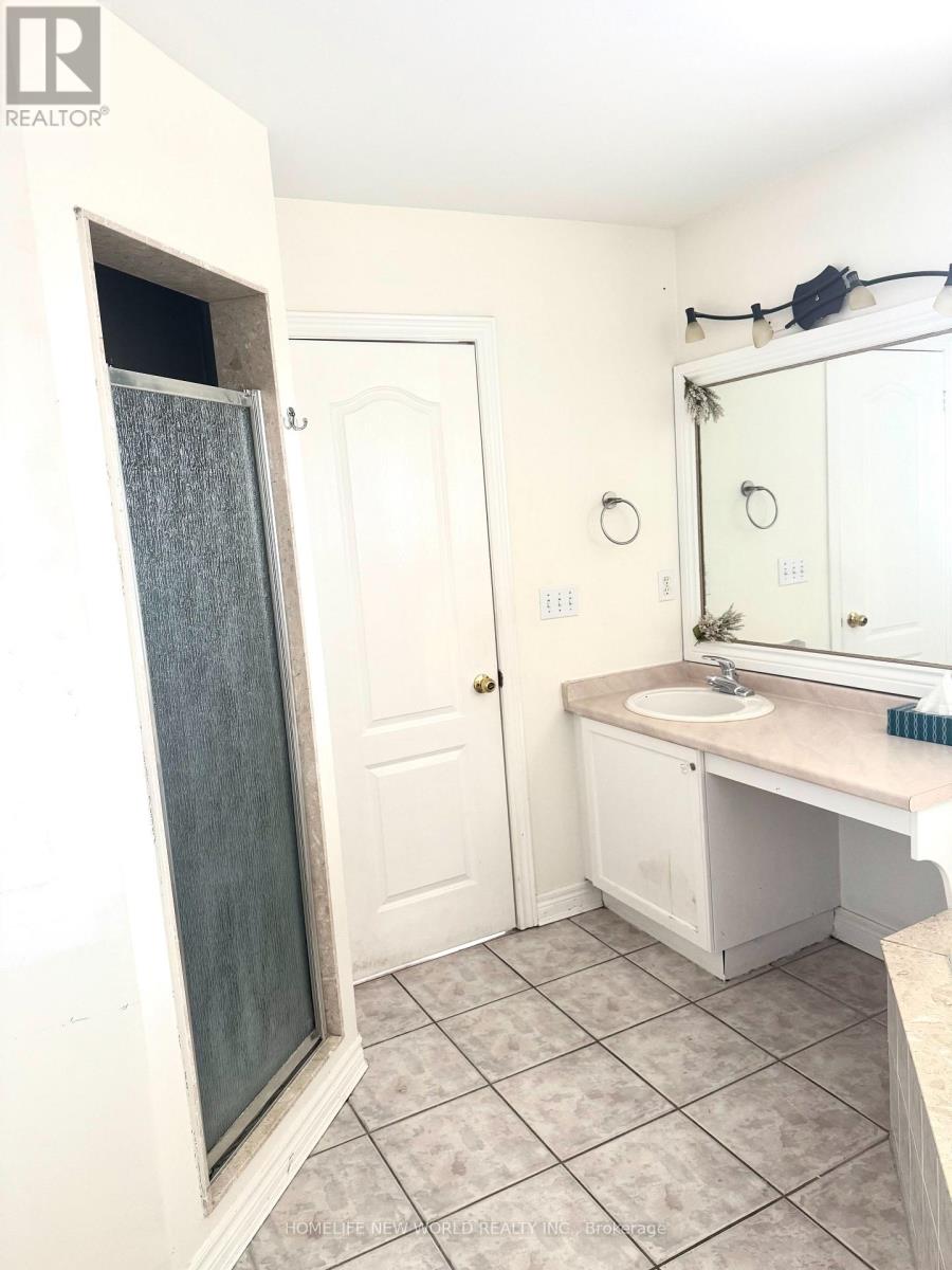 31 Moraine Drive, Vaughan, Ontario L4H 2E3 - Photo 11 - N12420405