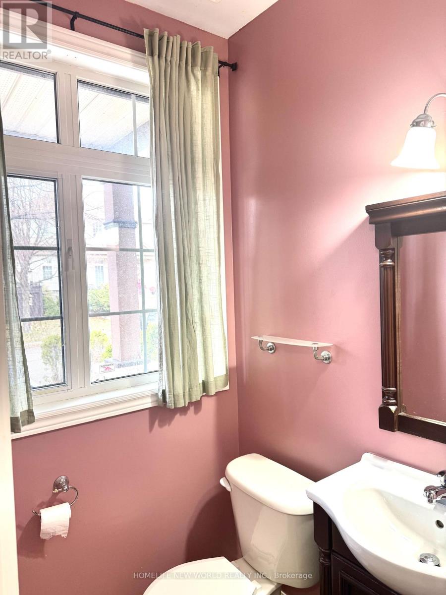 31 Moraine Drive, Vaughan, Ontario L4H 2E3 - Photo 6 - N12420405