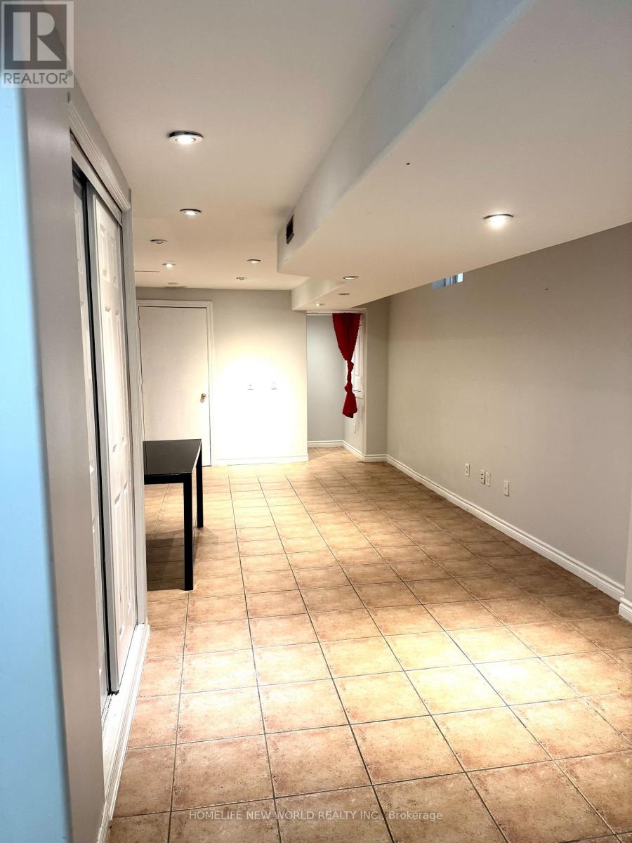 31 Moraine Drive, Vaughan, Ontario L4H 2E3 - Photo 13 - N12420405