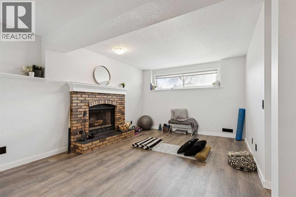 36 Riverview Drive, Cochrane, Alberta  T4C 1K1 - Photo 19 - A2271323