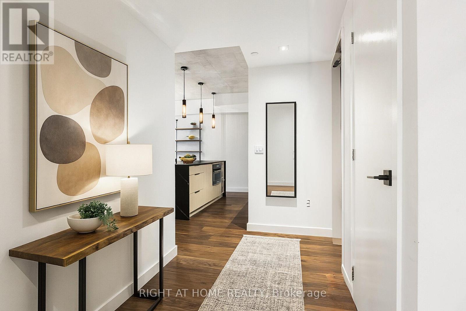 929 - 55 Stewart Street, Toronto, Ontario  M5V 2V1 - Photo 2 - C12569796