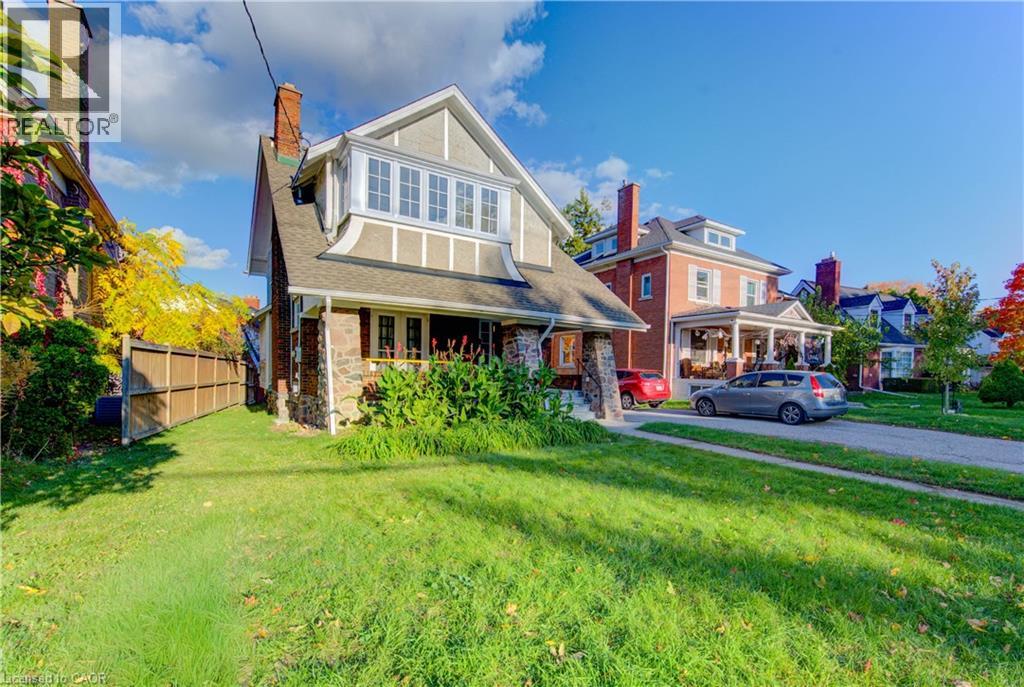 86 Albert Street, Waterloo, Ontario  N2L 3S7 - Photo 3 - 40781132