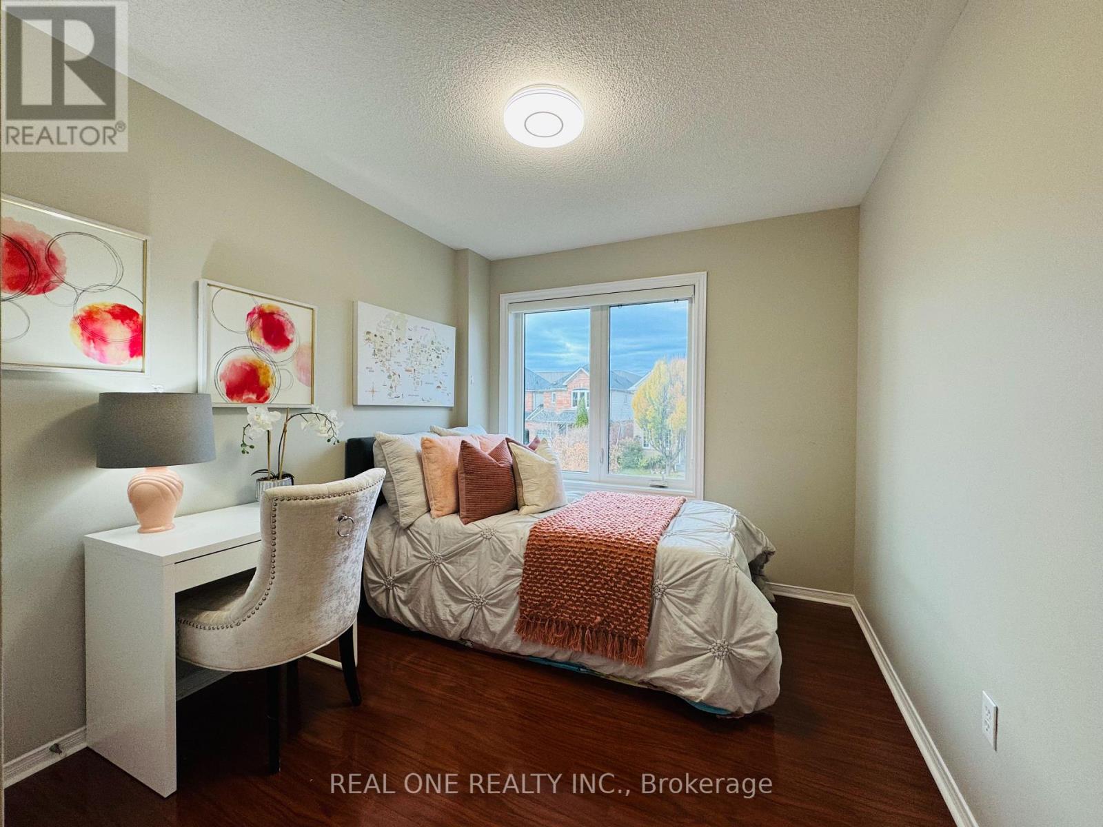 2470 Bankside Drive, Mississauga, Ontario  L5M 6E6 - Photo 10 - W12569800