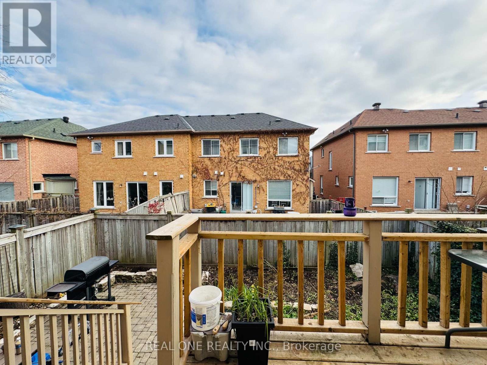 2470 Bankside Drive, Mississauga, Ontario  L5M 6E6 - Photo 16 - W12569800