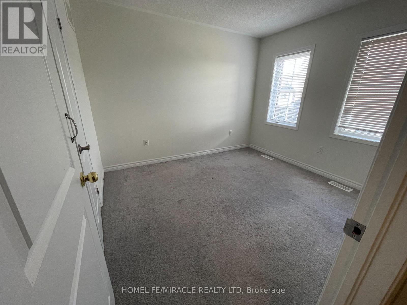 56 Circus Crescent, Brampton, Ontario  L7A 5E3 - Photo 19 - W12524556