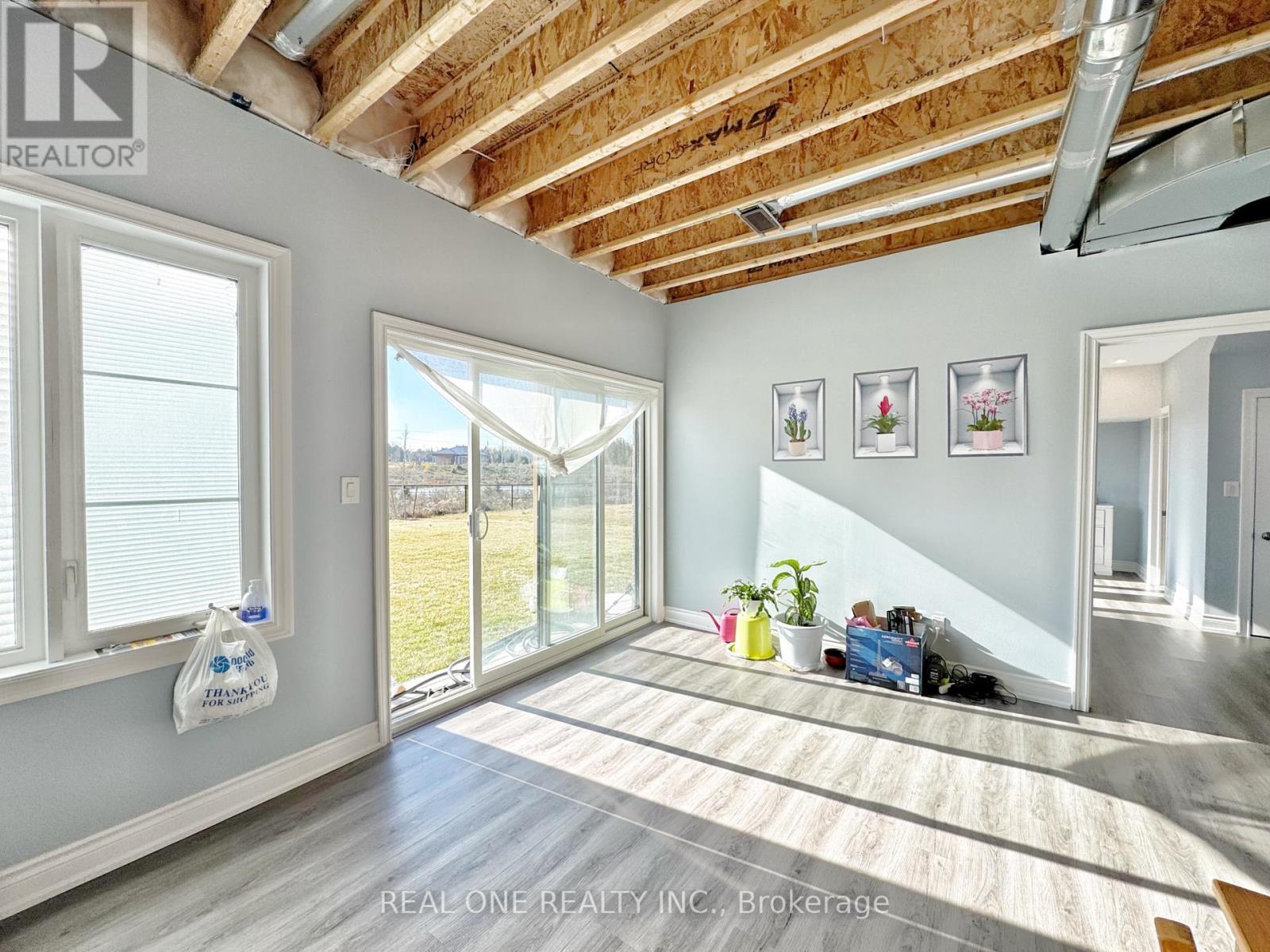 188 Rosanne Circle, Wasaga Beach, Ontario  L9Z 1J7 - Photo 25 - S12538336