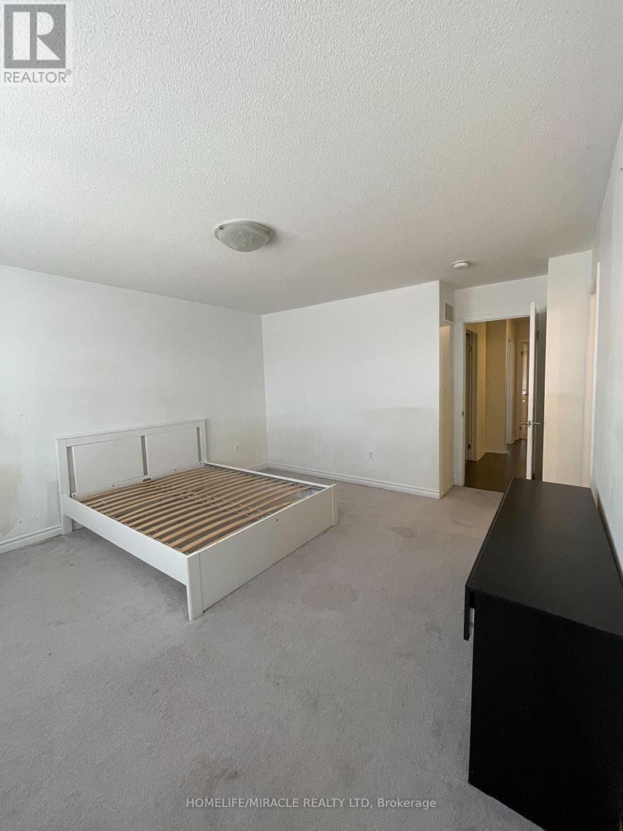 56 Circus Crescent, Brampton, Ontario  L7A 5E3 - Photo 16 - W12524556