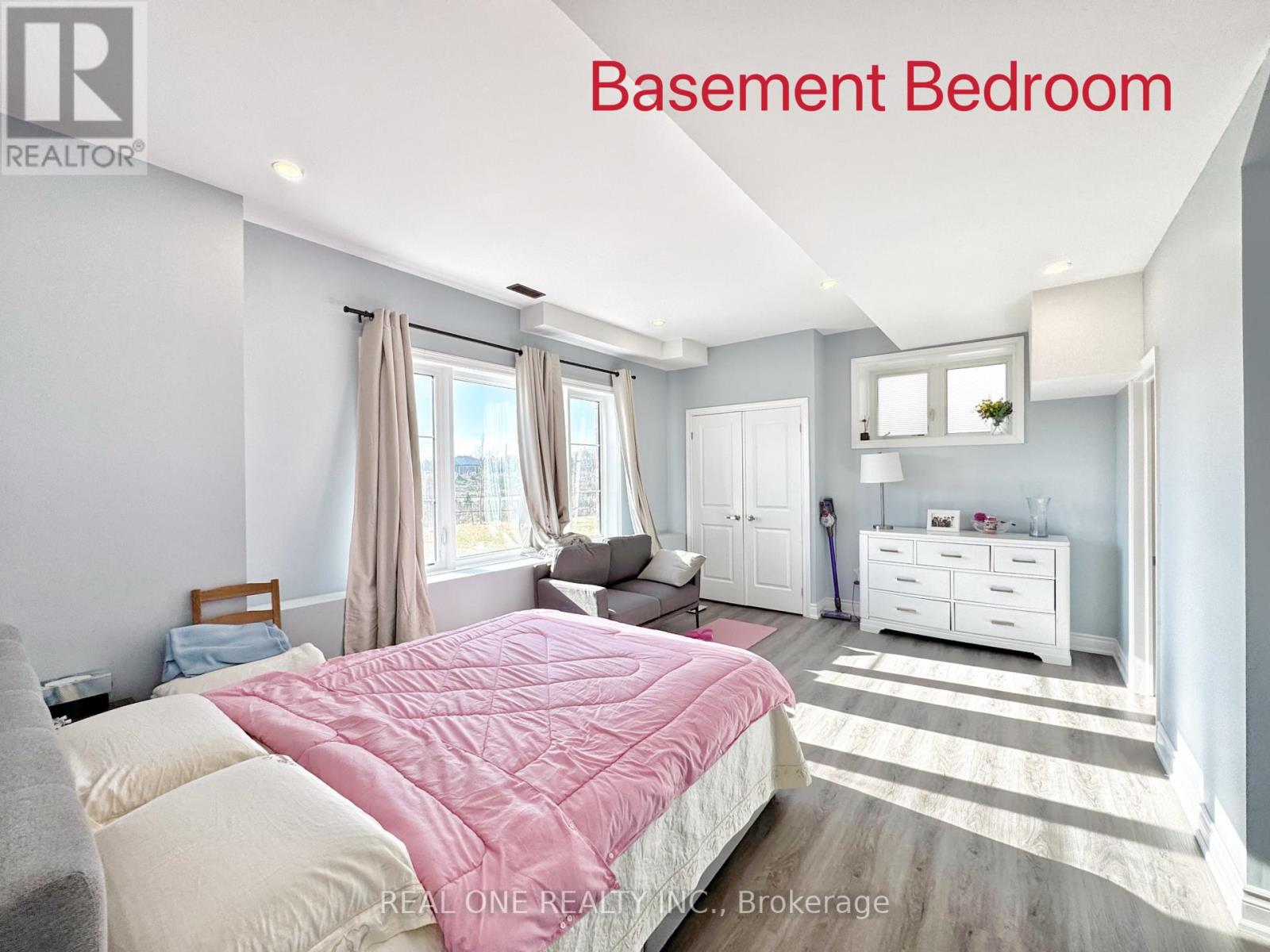 188 Rosanne Circle, Wasaga Beach, Ontario  L9Z 1J7 - Photo 23 - S12538336