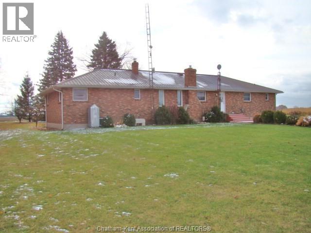 12025 Grove Mills Line, Chatham-Kent, Ontario  N0P 2K0 - Photo 6 - 25028820