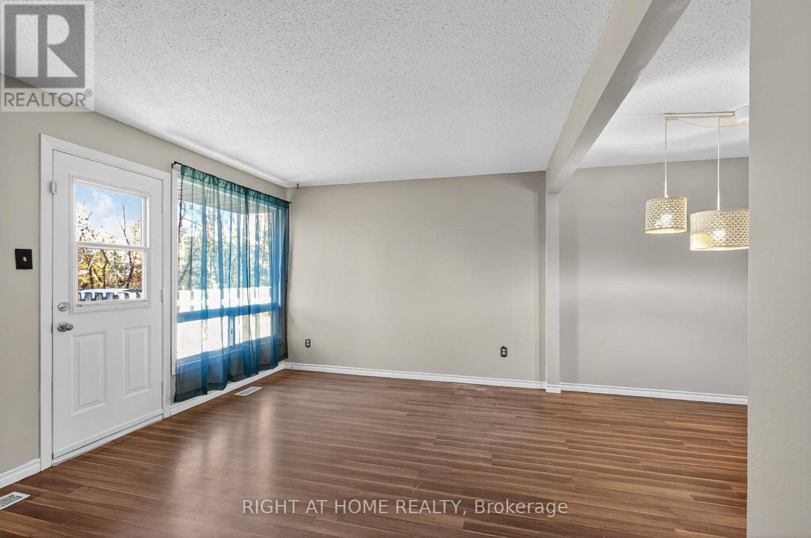 3110 Quail Drive, Ottawa, Ontario  K1T 1V1 - Photo 16 - X12304040