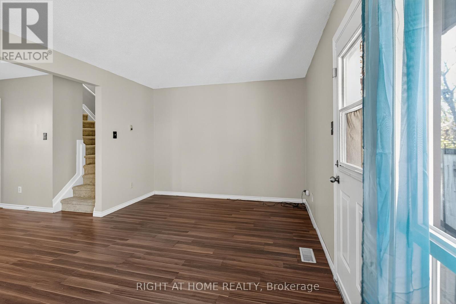 3110 Quail Drive, Ottawa, Ontario  K1T 1V1 - Photo 14 - X12304040