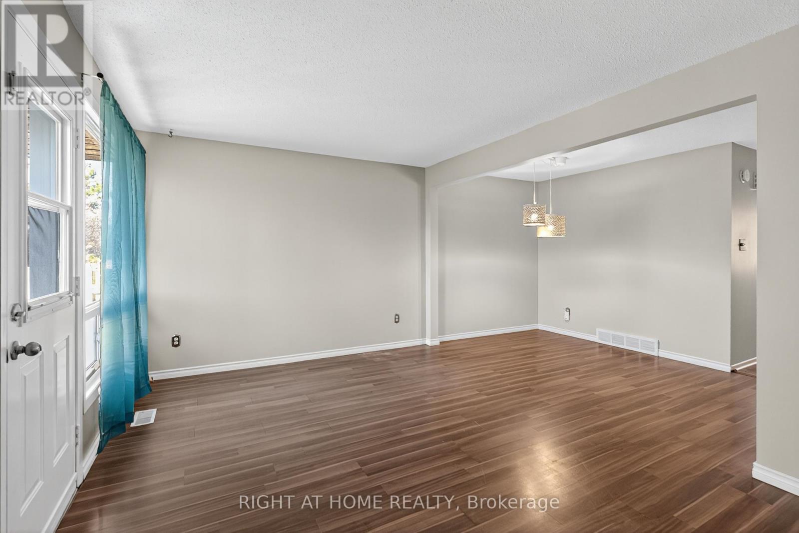 3110 Quail Drive, Ottawa, Ontario  K1T 1V1 - Photo 15 - X12304040