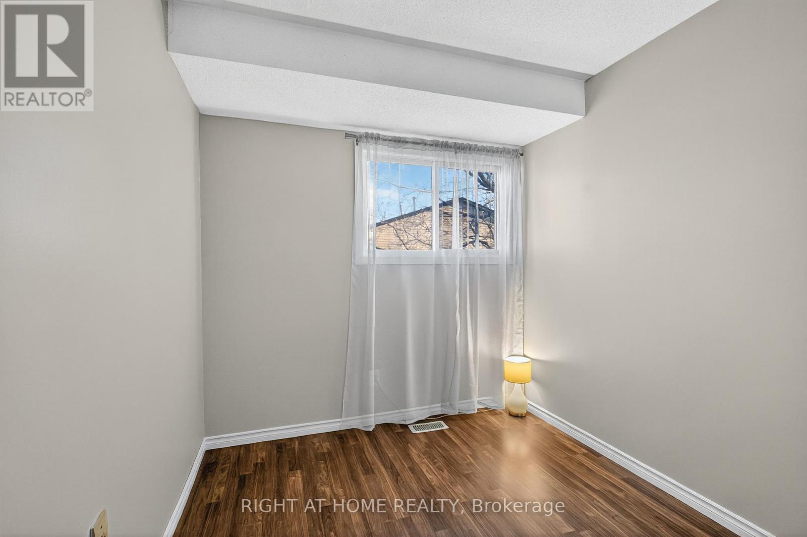 3110 Quail Drive, Ottawa, Ontario  K1T 1V1 - Photo 20 - X12304040