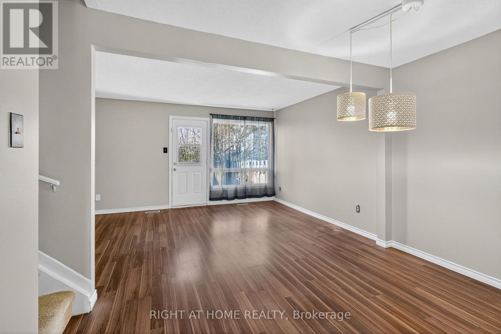 3110 Quail Drive, Ottawa, Ontario  K1T 1V1 - Photo 8 - X12304040