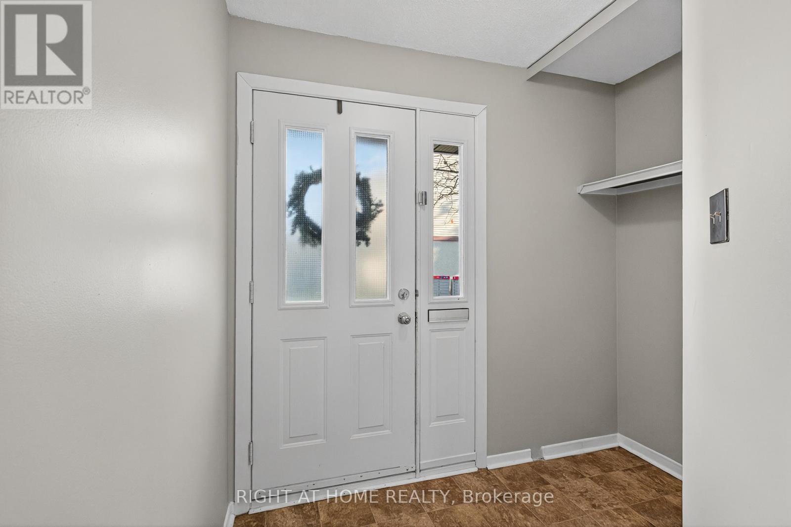 3110 Quail Drive, Ottawa, Ontario  K1T 1V1 - Photo 4 - X12304040