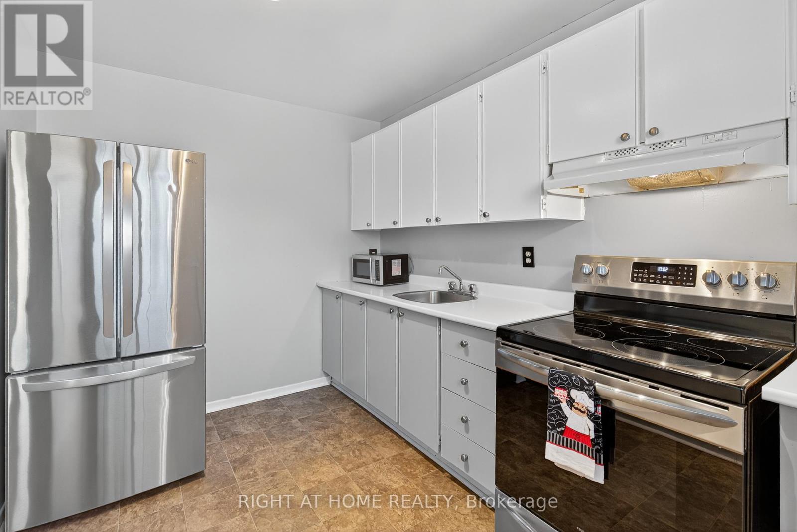 3110 Quail Drive, Ottawa, Ontario  K1T 1V1 - Photo 7 - X12304040