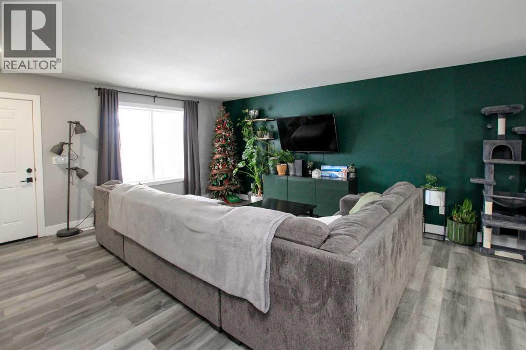 11 Fawn Meadows Drive, Delburne, Alberta  T0M 0V9 - Photo 8 - A2270114