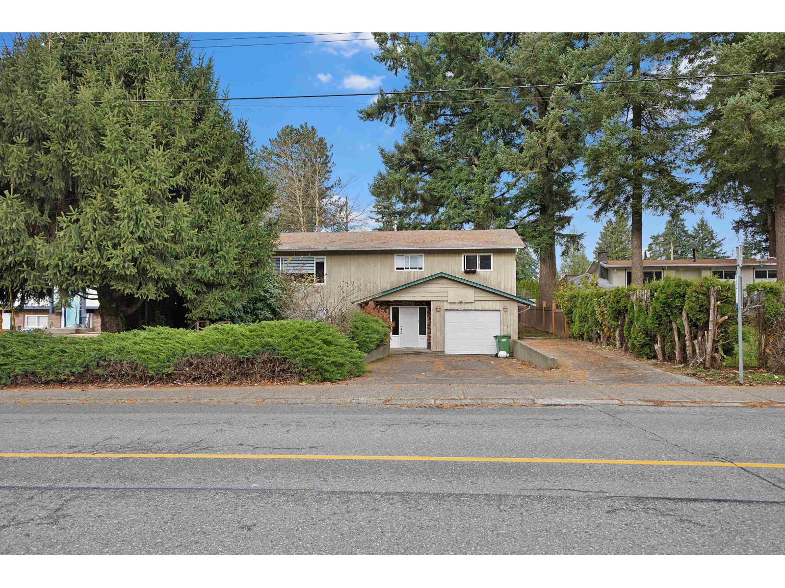 34521 Laburnum Avenue, Abbotsford, British Columbia  V2S 4V3 - Photo 2 - R3068563