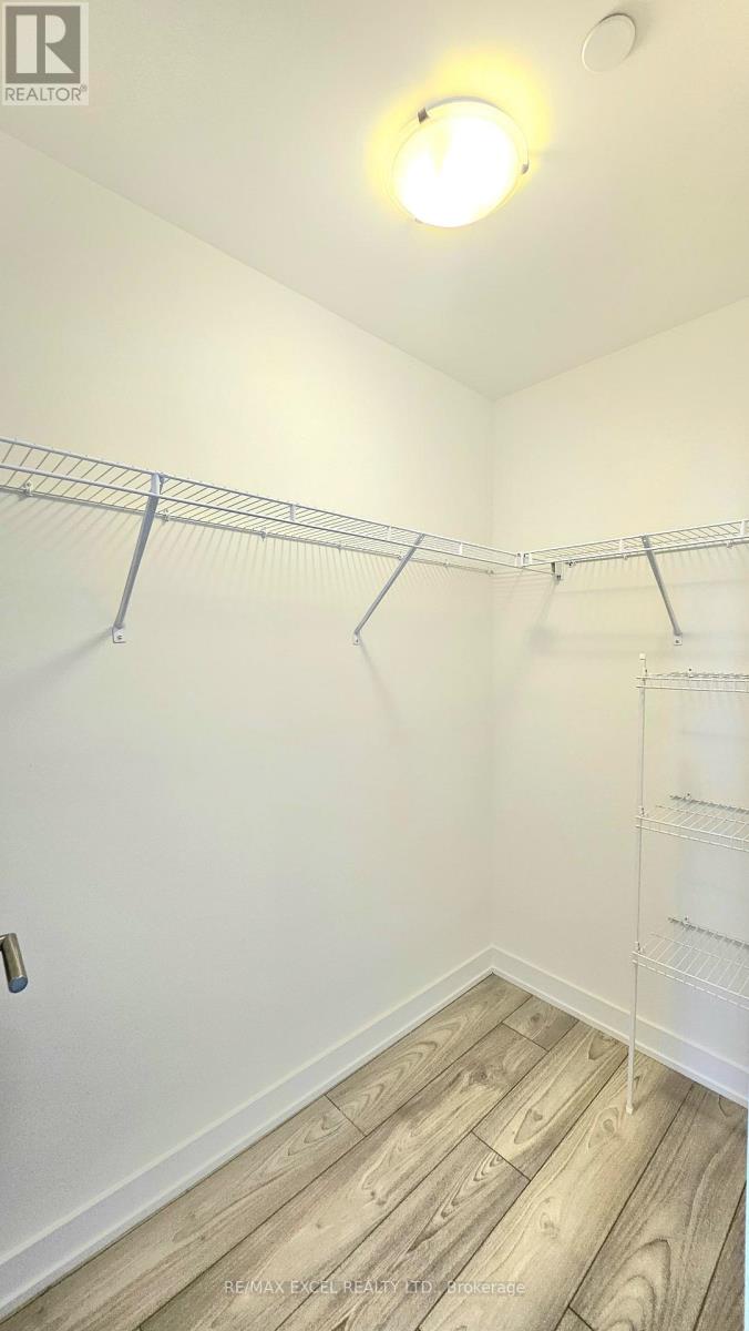 210 - 5858 Yonge Street, Toronto, Ontario  M2M 3T3 - Photo 11 - C12569804