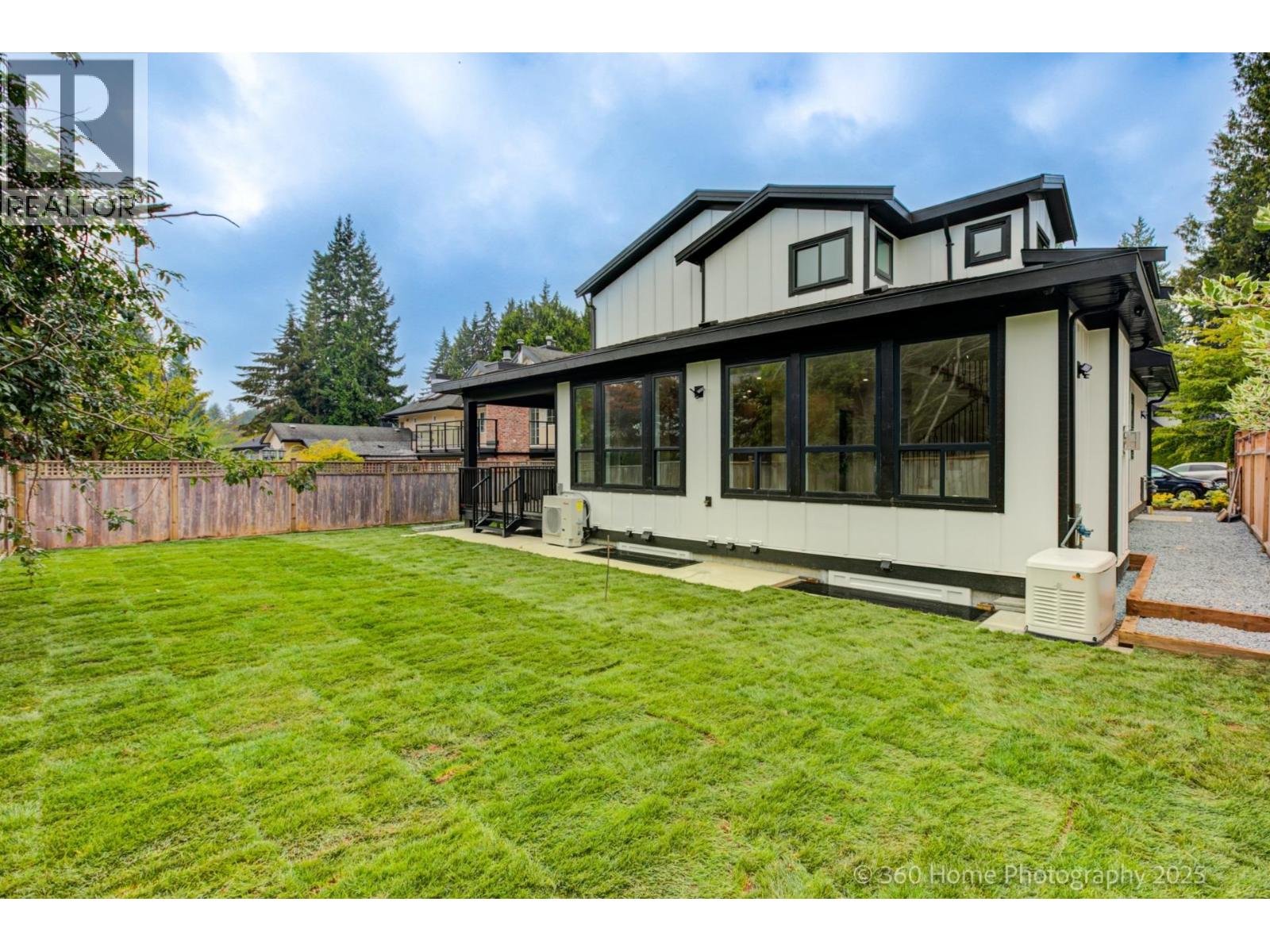 3252 Allan Road, North Vancouver, British Columbia  V7J 3C5 - Photo 25 - R3069472