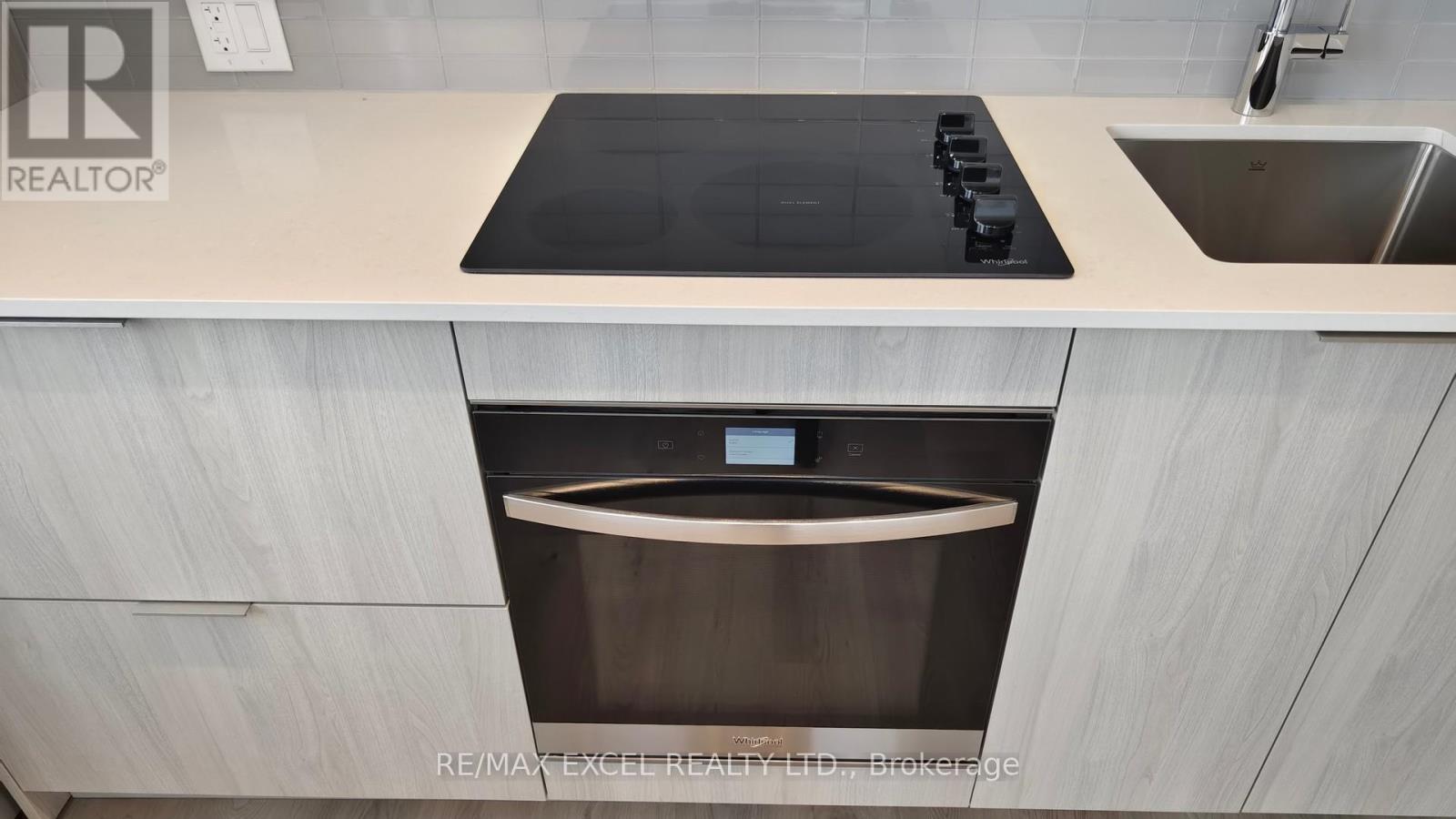 1903 - 395 Square One Drive, Mississauga, Ontario  L5B 0P6 - Photo 16 - W12565094