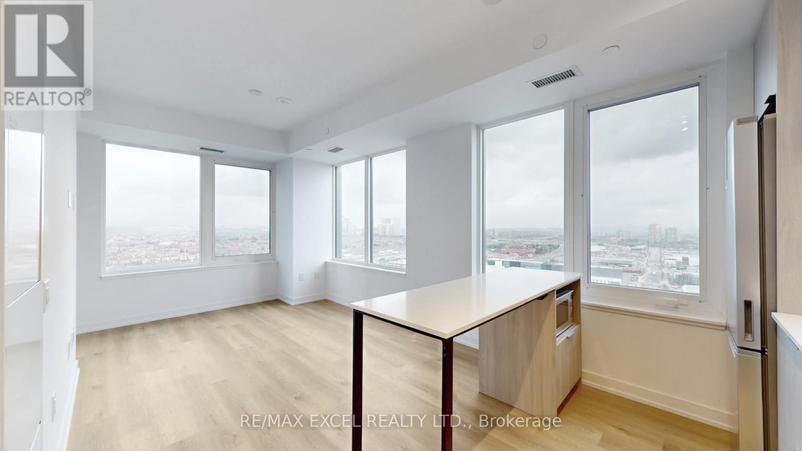 1903 - 395 Square One Drive, Mississauga, Ontario  L5B 0P6 - Photo 10 - W12565094