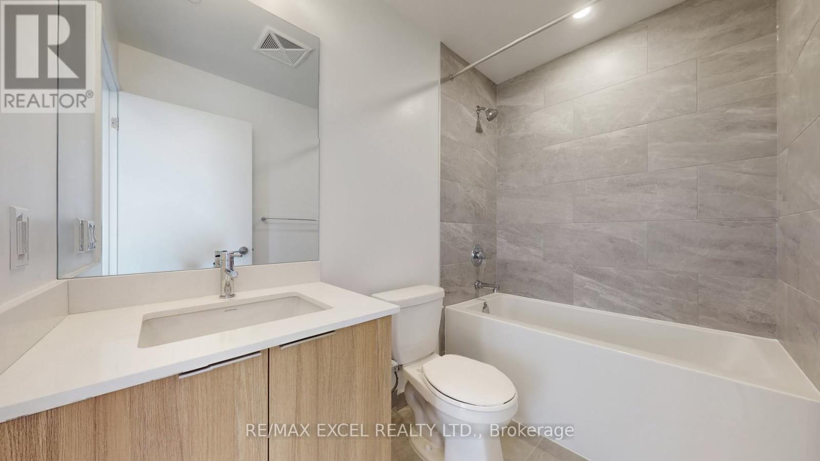 1903 - 395 Square One Drive, Mississauga, Ontario  L5B 0P6 - Photo 26 - W12565094