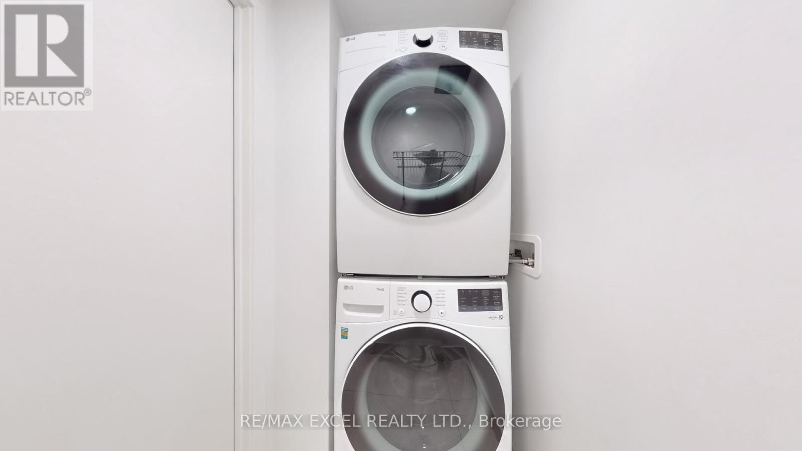 1903 - 395 Square One Drive, Mississauga, Ontario  L5B 0P6 - Photo 28 - W12565094