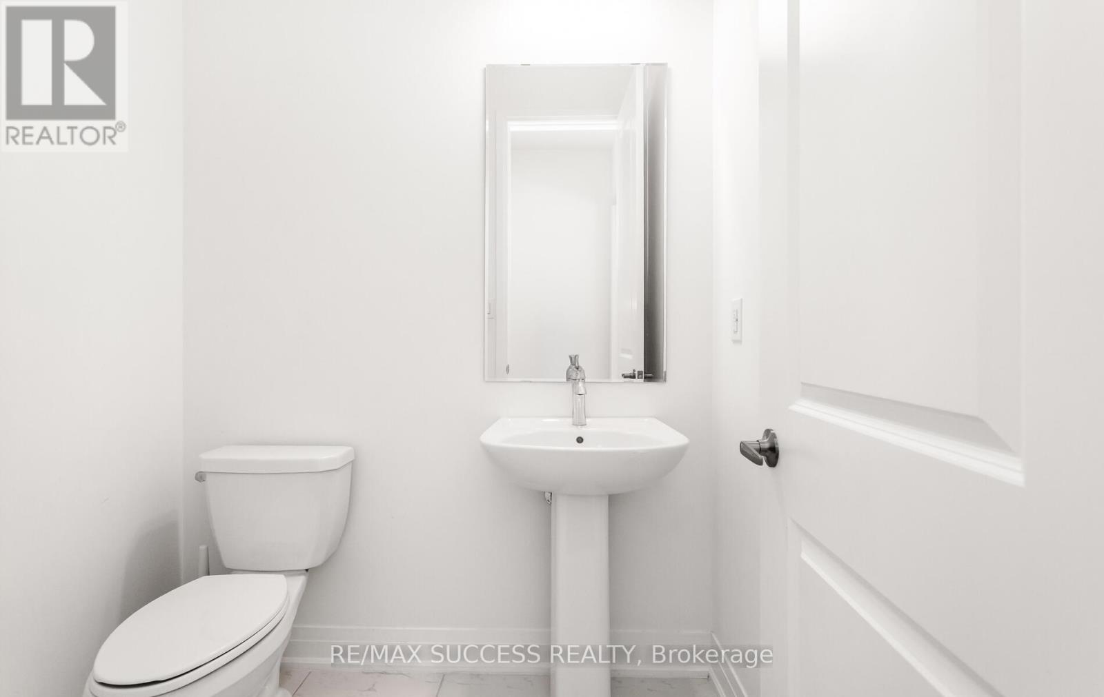 3130 Travertine Drive N, Oakville, Ontario  L6M 4L8 - Photo 28 - W12494628