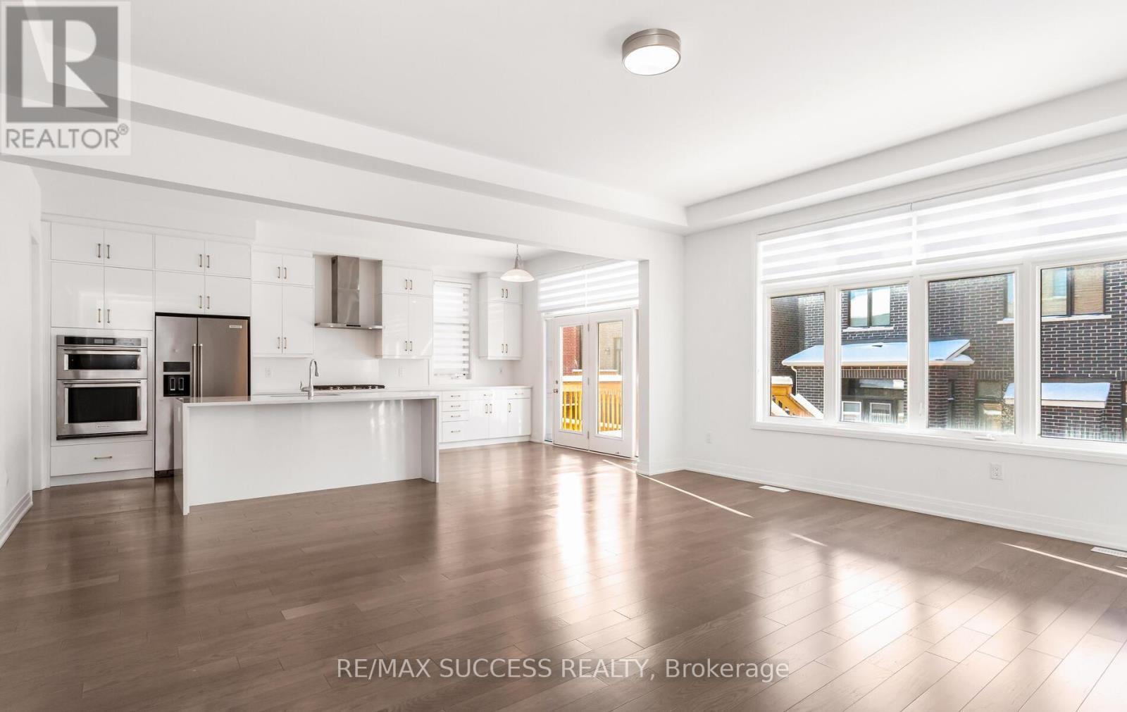 3130 Travertine Drive N, Oakville, Ontario  L6M 4L8 - Photo 13 - W12494628