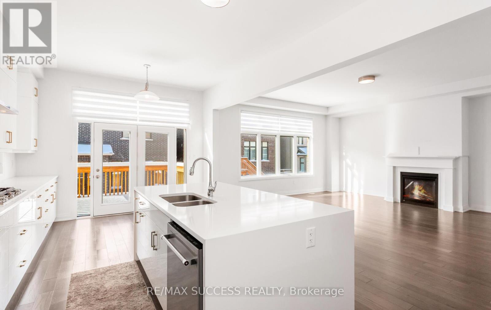 3130 Travertine Drive N, Oakville, Ontario  L6M 4L8 - Photo 17 - W12494628