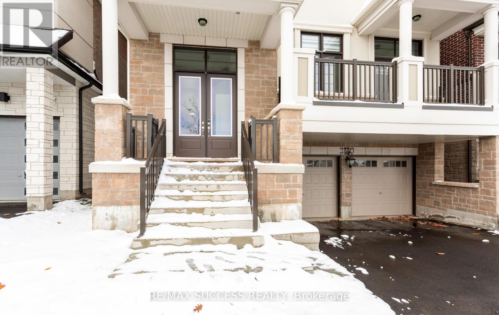 3130 Travertine Drive N, Oakville, Ontario  L6M 4L8 - Photo 3 - W12494628