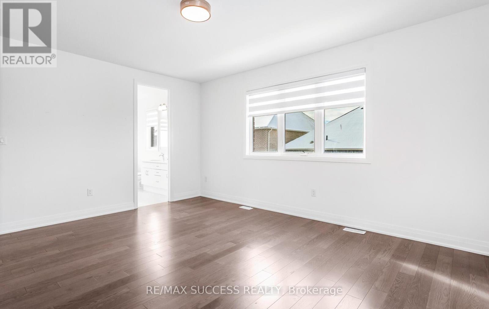 3130 Travertine Drive N, Oakville, Ontario  L6M 4L8 - Photo 24 - W12494628