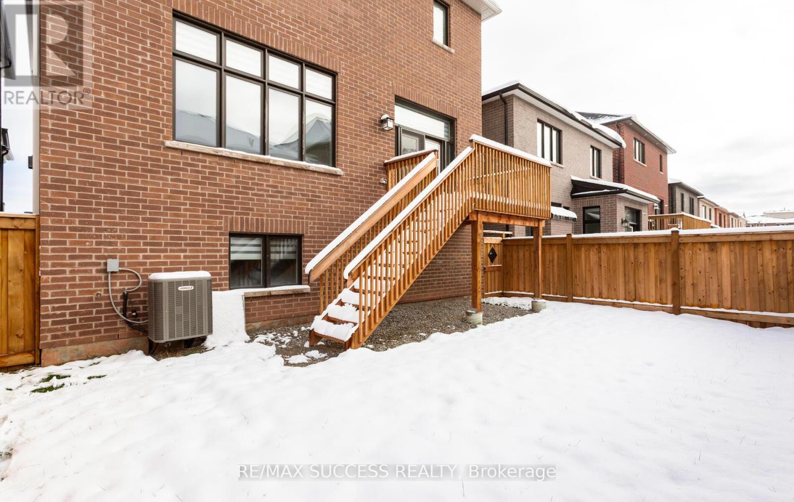 3130 Travertine Drive N, Oakville, Ontario  L6M 4L8 - Photo 43 - W12494628