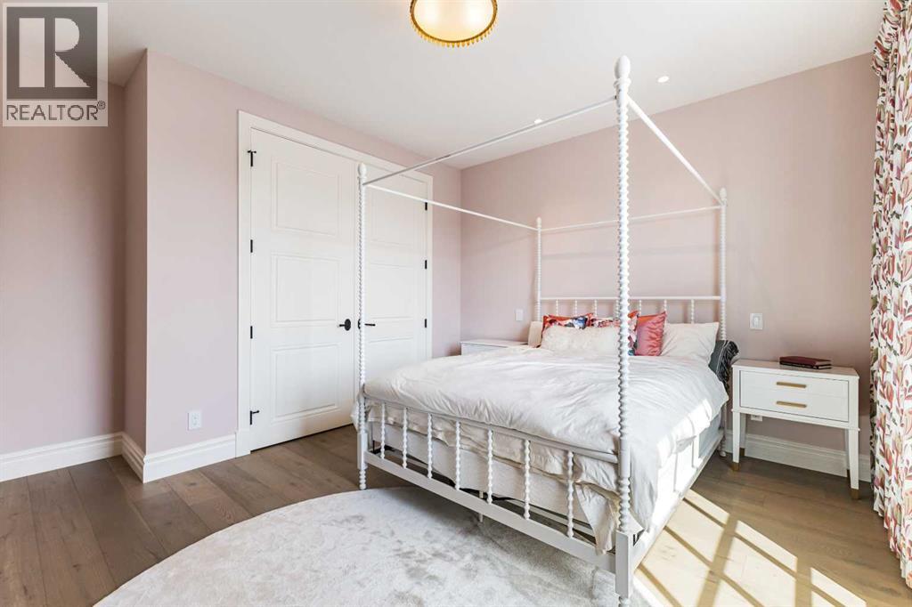 82 Valour Circle Sw, Calgary, Alberta  T3E 7B6 - Photo 33 - A2230464