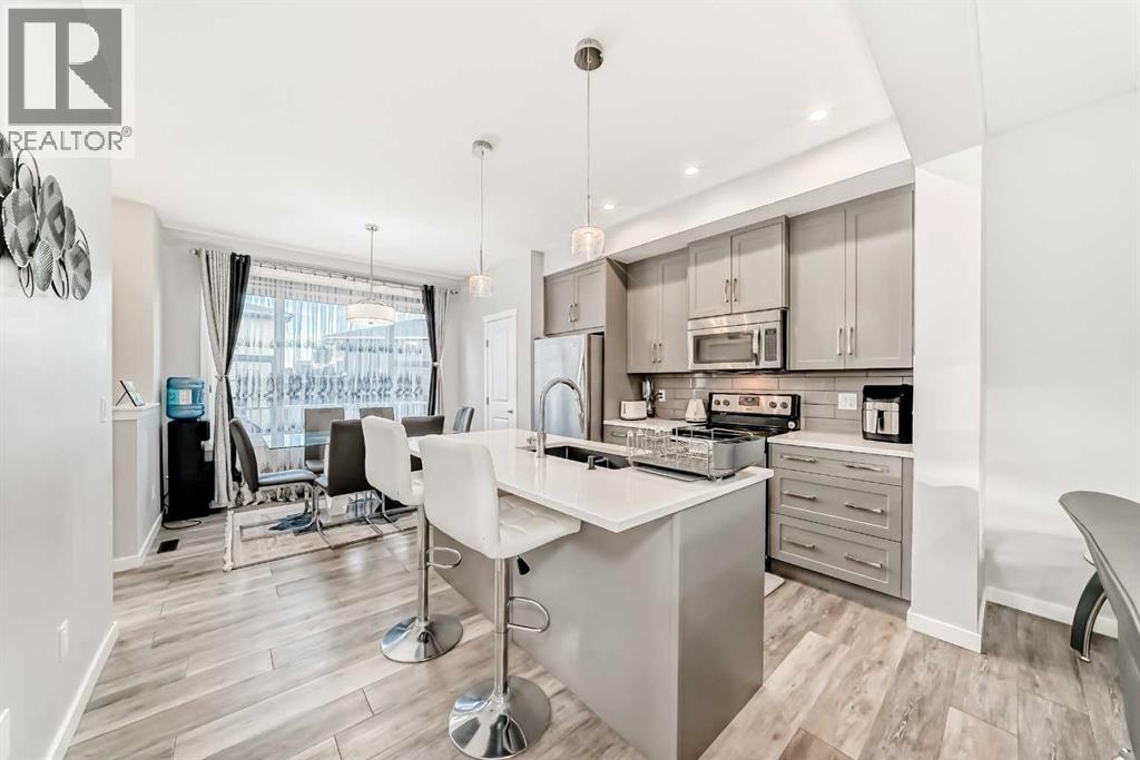 1810 Baywater Drive Sw, Airdrie, Alberta  t4b 4h2 - Photo 4 - A2272252