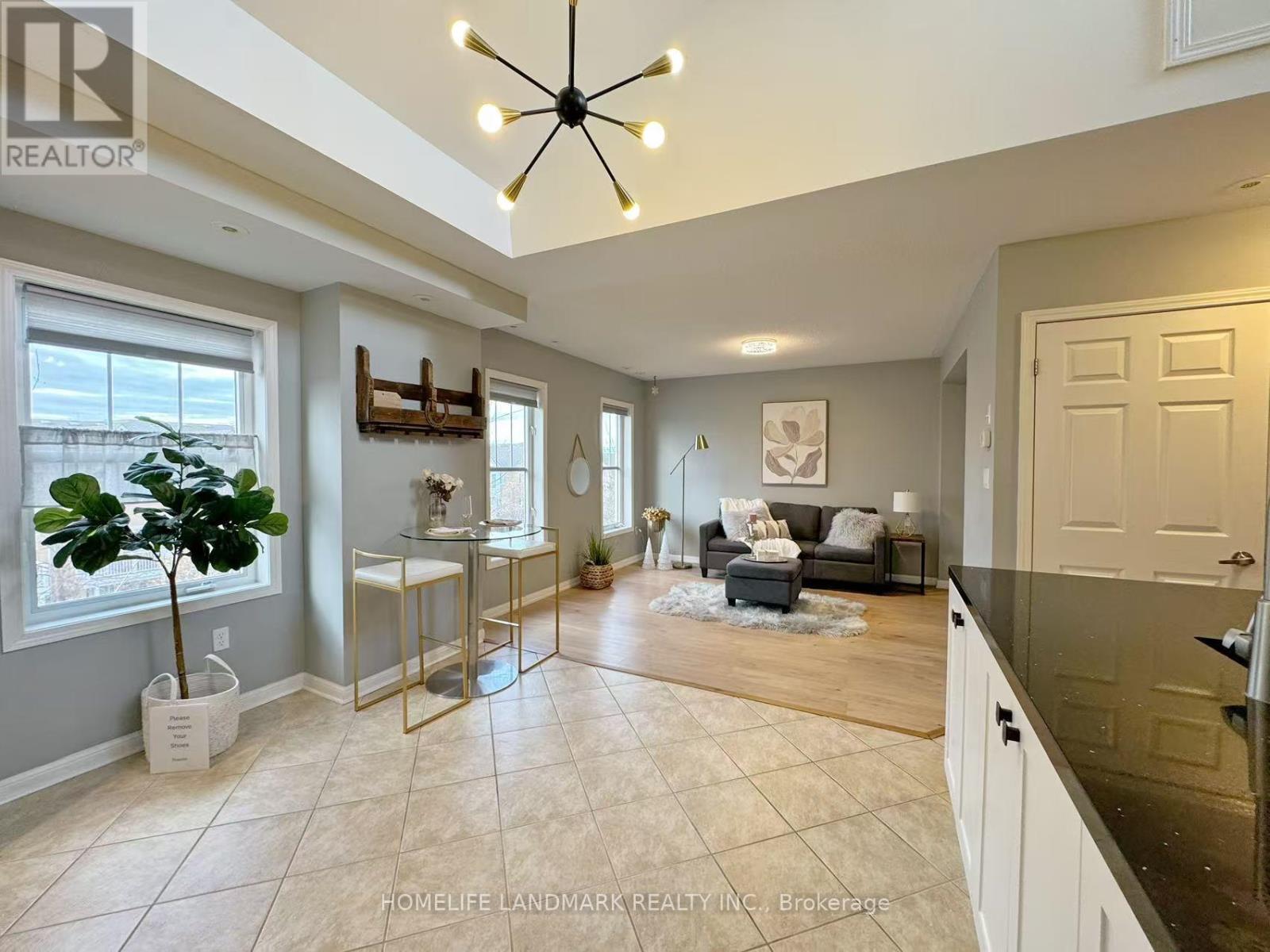 6 - 580 Shoreline Drive, Mississauga, Ontario  L5B 0A8 - Photo 6 - W12569814