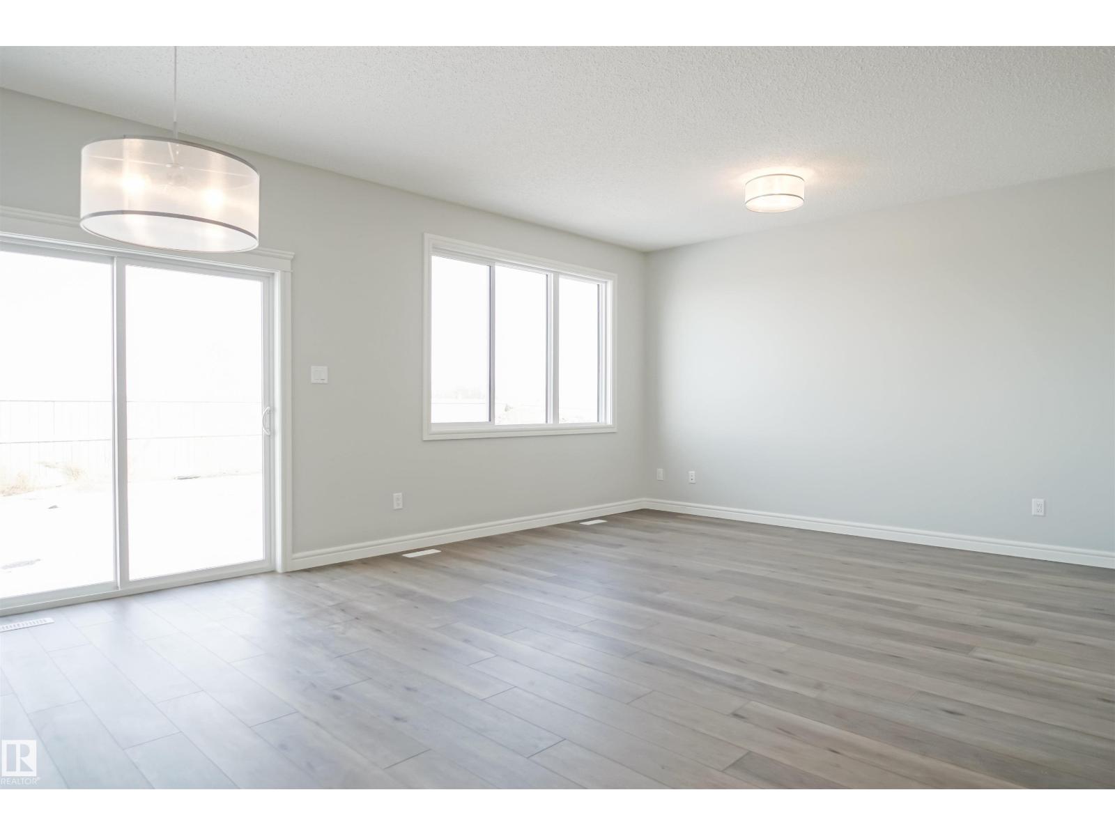 17639 46 St Nw, Edmonton, Alberta  T5Y 4B7 - Photo 7 - E4466556