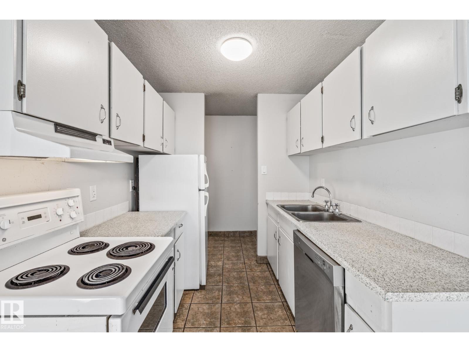 #702 10015 119 St Nw, Edmonton, Alberta  T5K 1Y7 - Photo 20 - E4466562