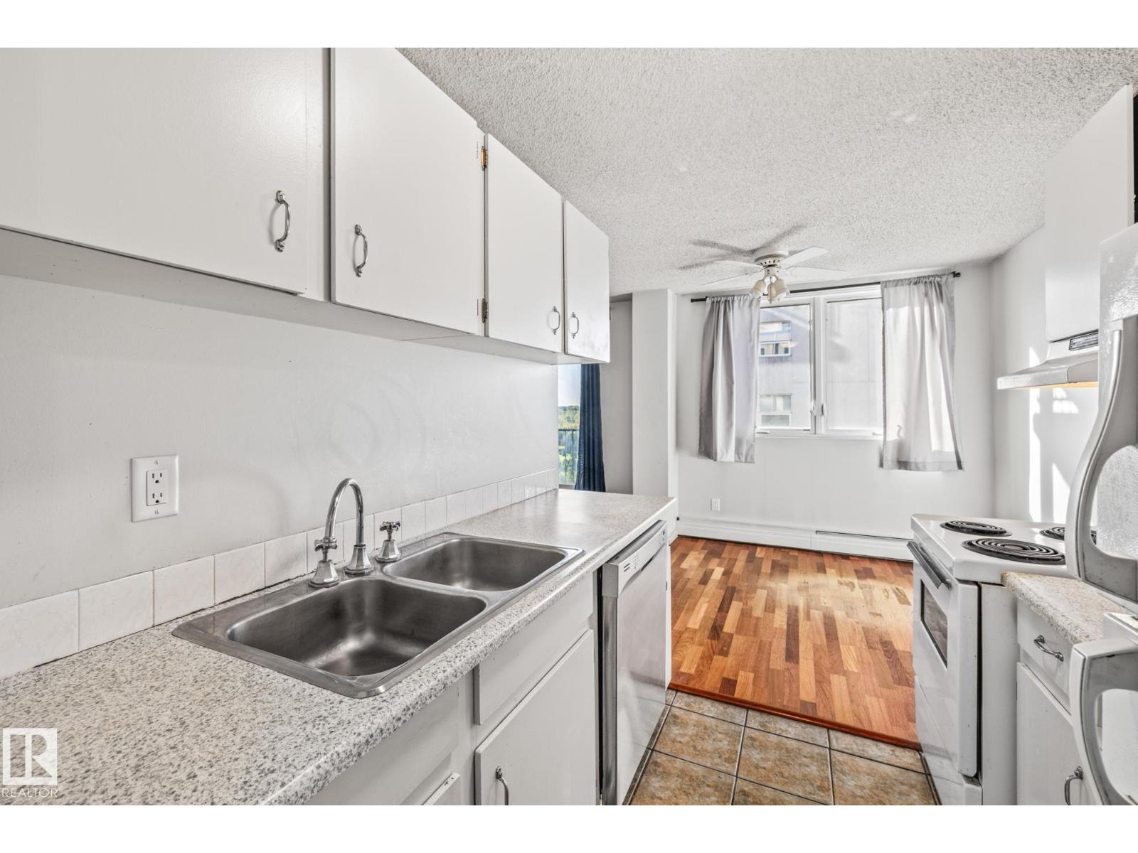 #702 10015 119 St Nw, Edmonton, Alberta  T5K 1Y7 - Photo 21 - E4466562