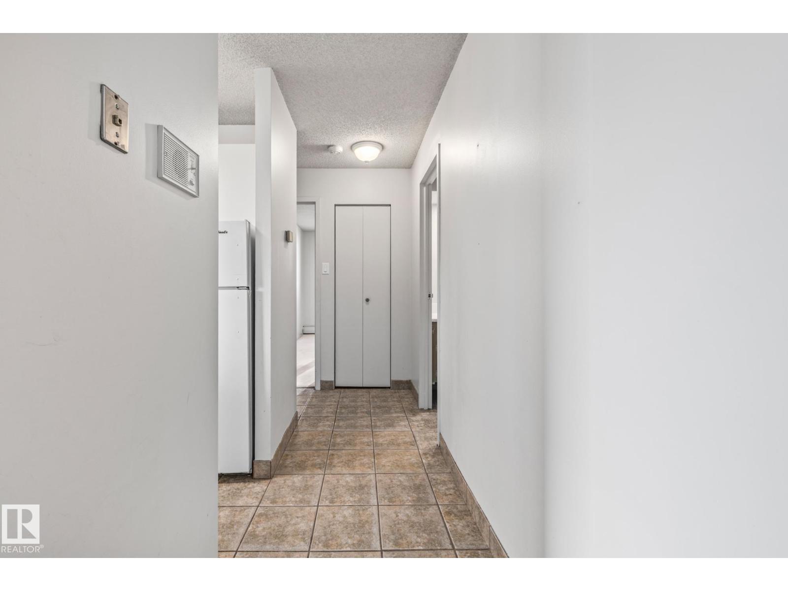 #702 10015 119 St Nw, Edmonton, Alberta  T5K 1Y7 - Photo 6 - E4466562